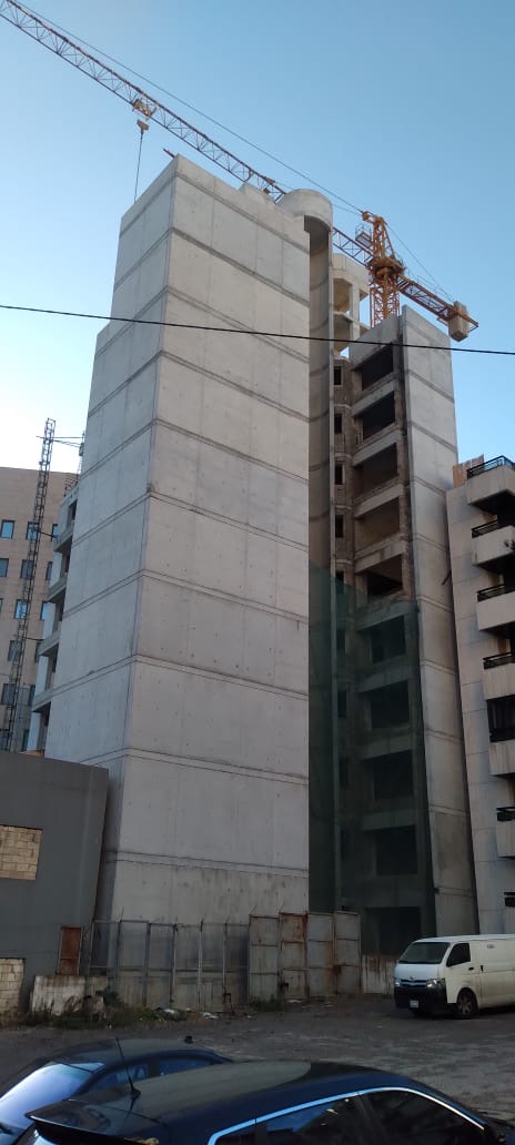 I-SUITES RESIDENTIAL BUILDING — Achrafieh