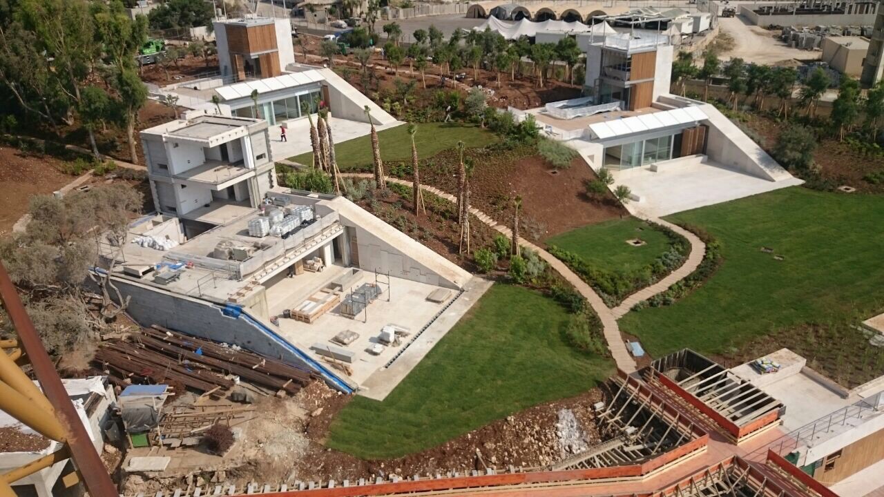 AAR — AAMCHIT PRIVATE COMPOUND